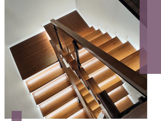 Изготовление П-образных лестниц под ключ в Самаре