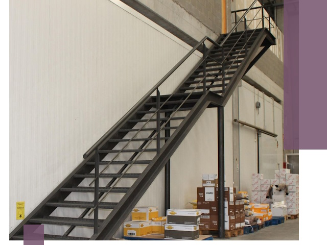Лестницы для производства в Самаре — изготовление и монтаж