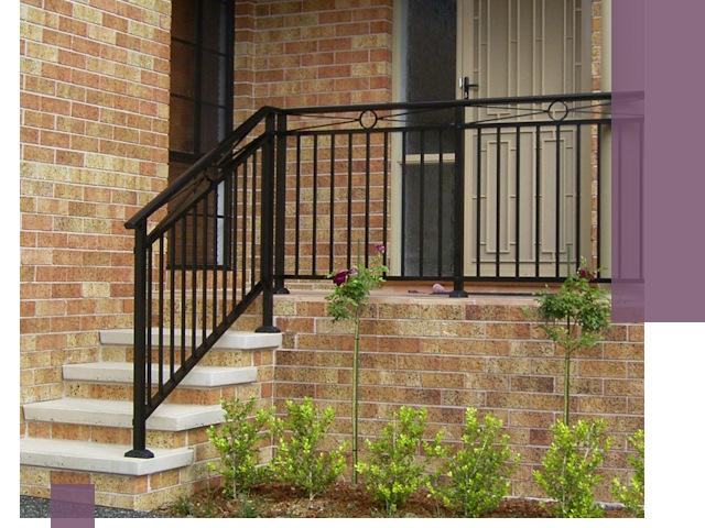 Уличные перила из металла под ключ в Самаре