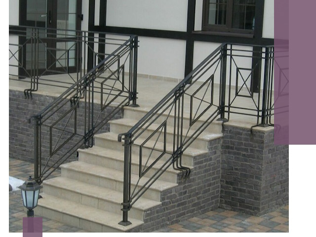 Перила для крыльца в Самаре — монтаж, изготовление и установка