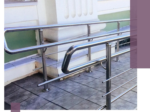 Ограждения пандусов из металла и нержавейки в Самаре